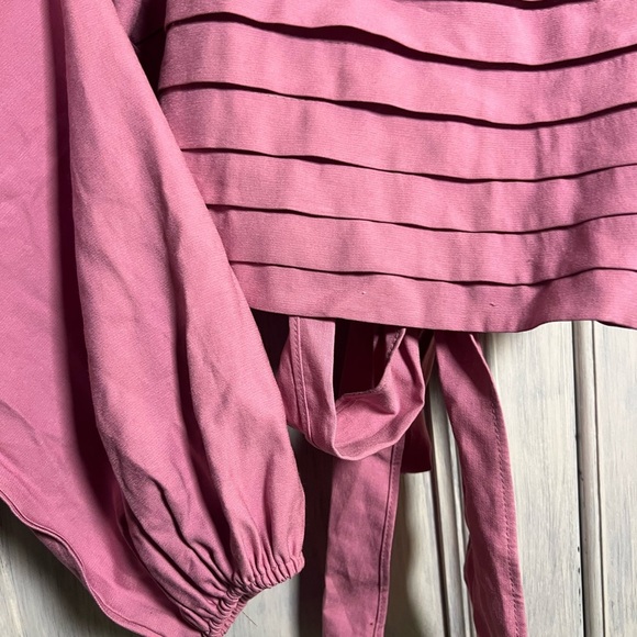 Vestique Boutique Pink Puff Sleeve‎ Square Neck Cropped Tie Back Emery Blouse - Picture 2 of 6